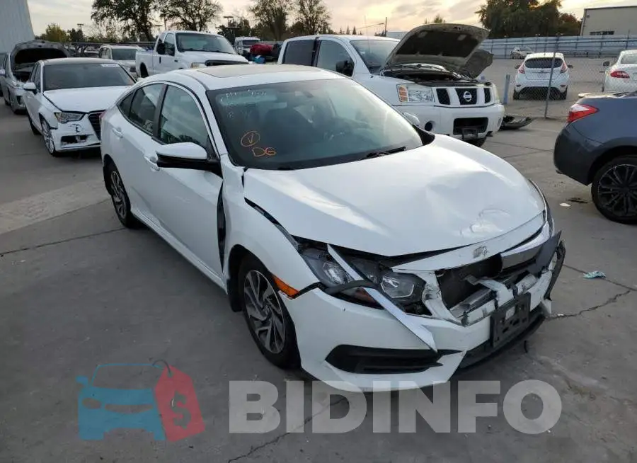 19XFC2F77HE228615 Photo# 1