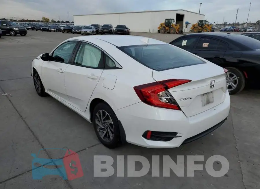19XFC2F77HE228615 Photo# 3