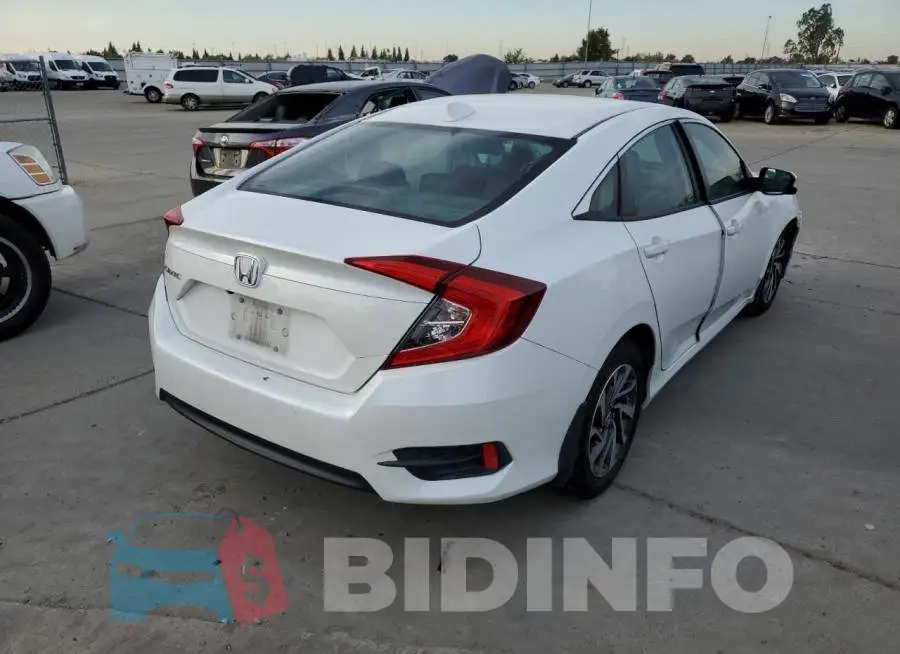 19XFC2F77HE228615 Photo# 4