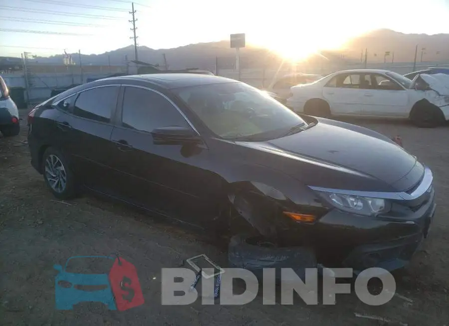 19XFC2F88GE050463 Photo# 1