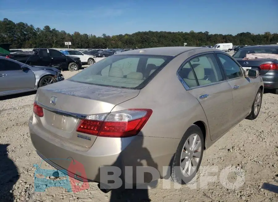 1HGCR2F84DA182332 Photo# 4
