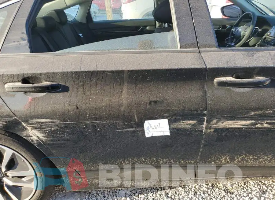 1HGCV3F16MA018553 Photo# 9