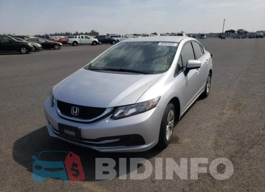 2HGFB2F55FH551114 Photo# 2