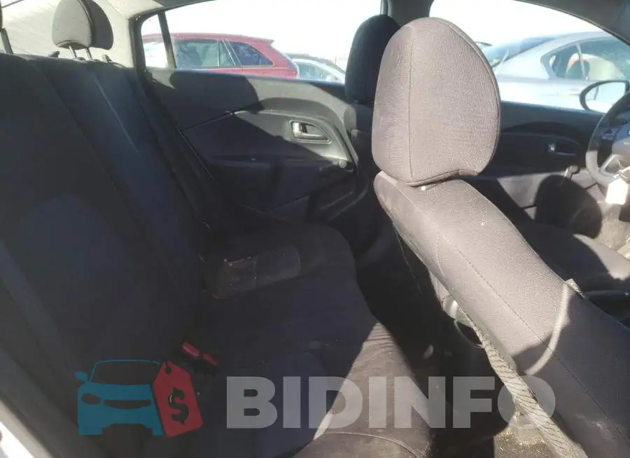 KNADM4A31G6599789 Photo# 10