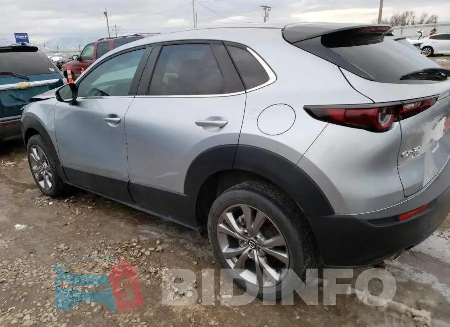 3MVDMBCL9LM107152 Photo# 2