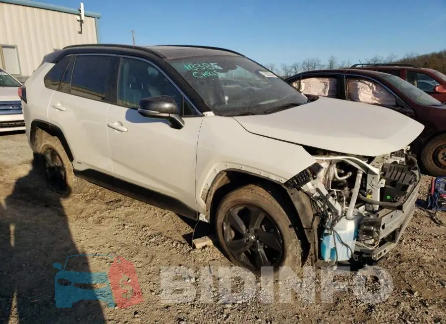 2T3E6RFV3LW001946 Photo# 4