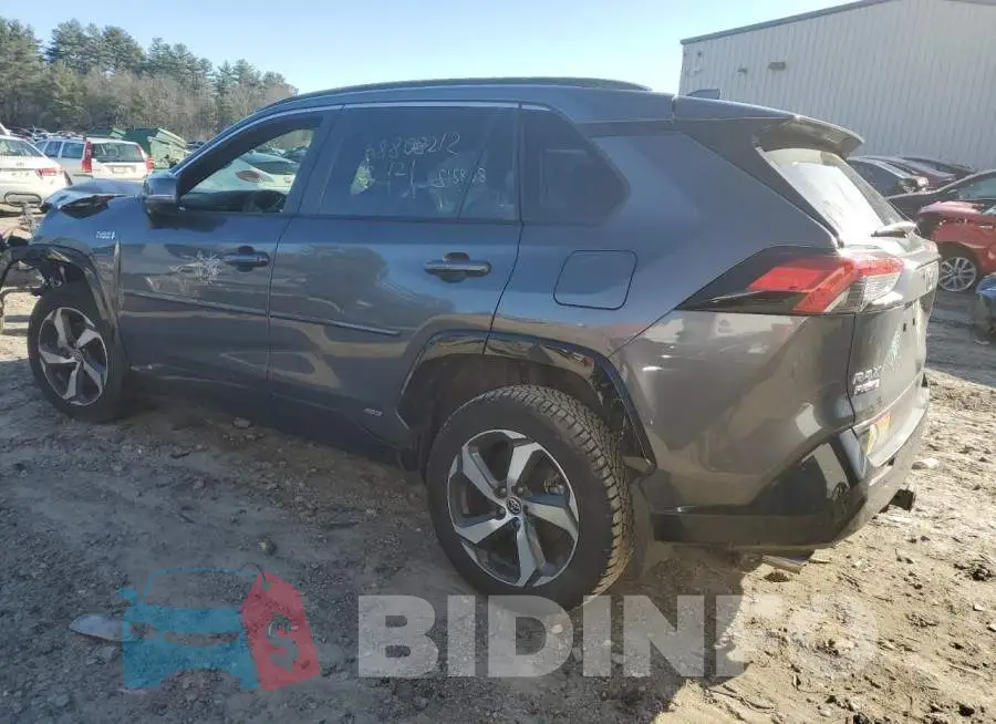 JTMCB3FV3MD056833 Photo# 2