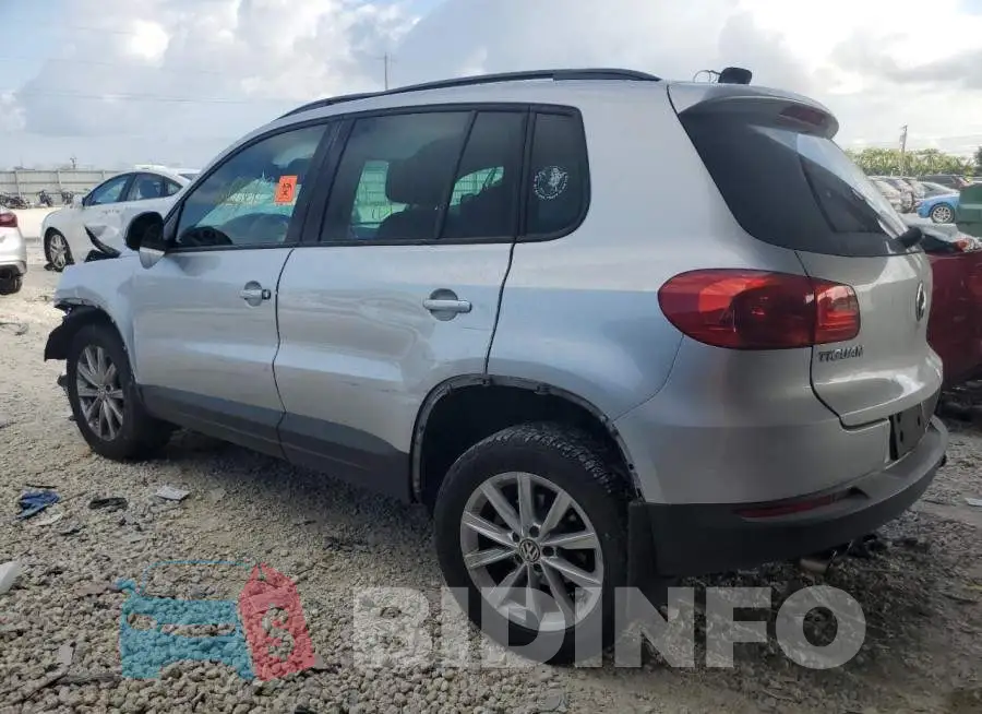 WVGAV7AX4FW510038 Photo# 2