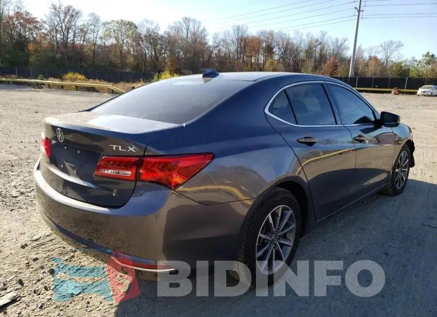 19UUB1F35KA007169 Photo# 4