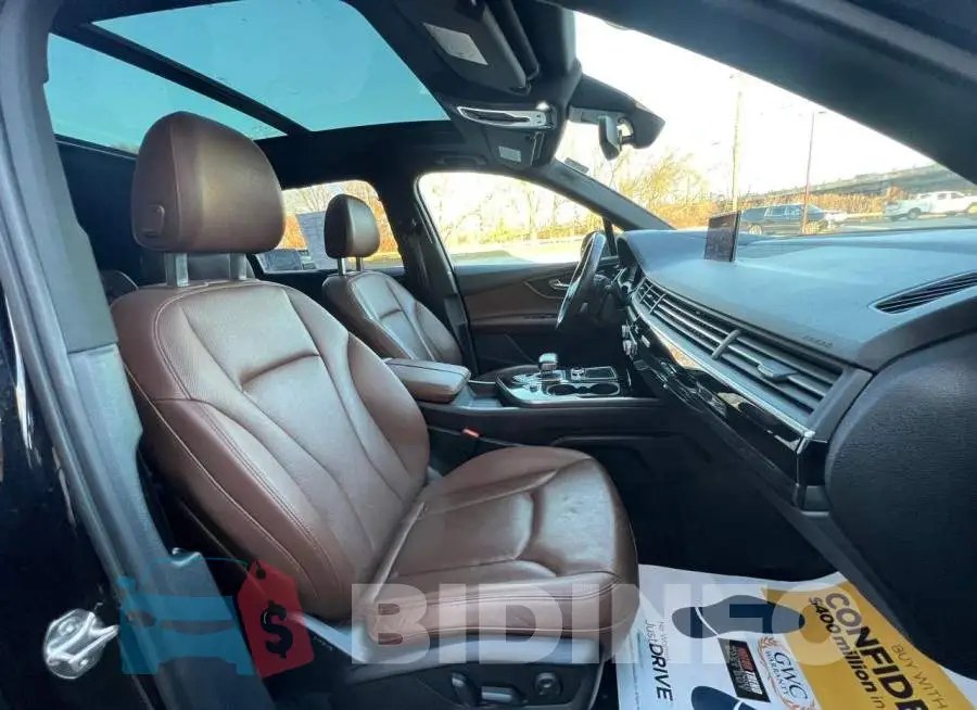 WA1VAAF73HD030296 Photo# 4