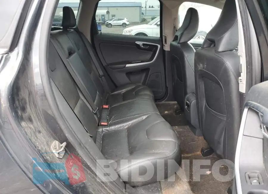 YV4902RM1F2675164 Photo# 10