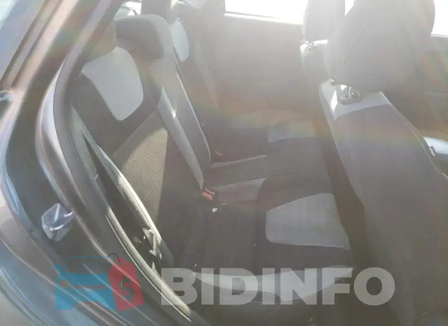 1FADP3F22EL233624 Photo# 6