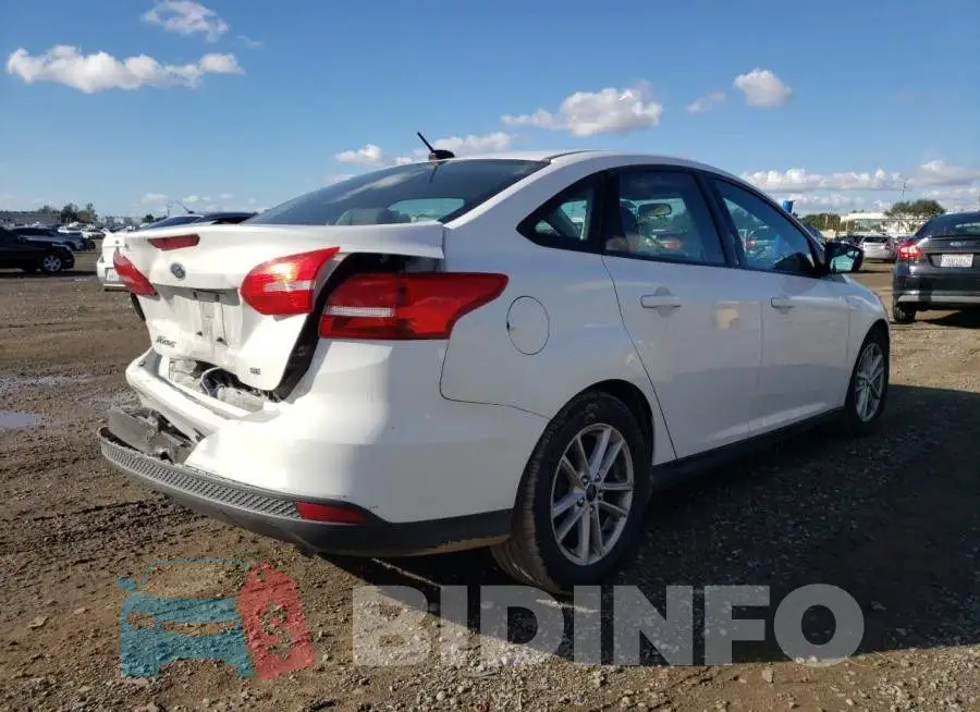 1FADP3F24HL308876 Photo# 4