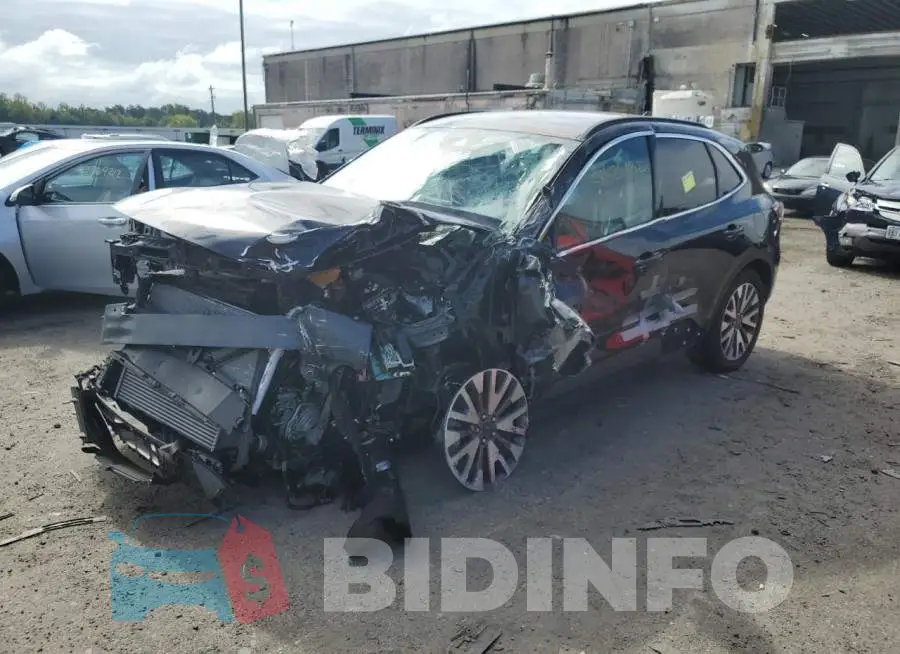 1FMCU9J97LUB17893 Photo# 2