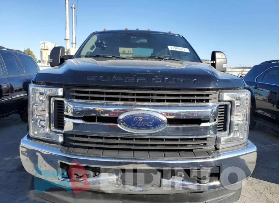 1FT7W2B64JEB71350 Photo# 5