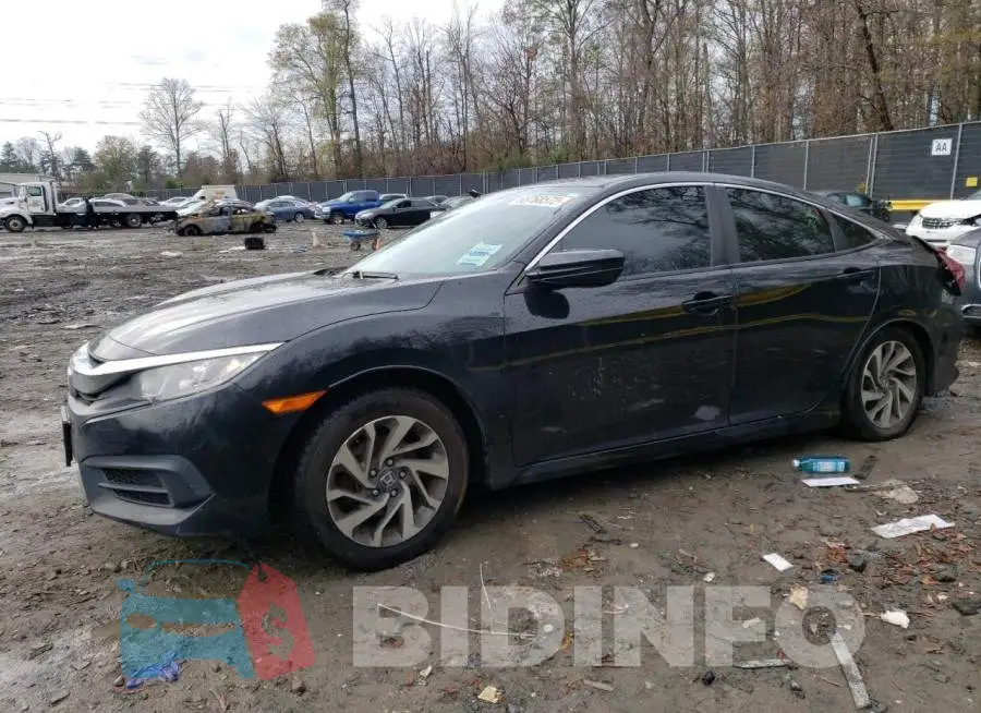 19XFC2F71GE079441 Photo# 1