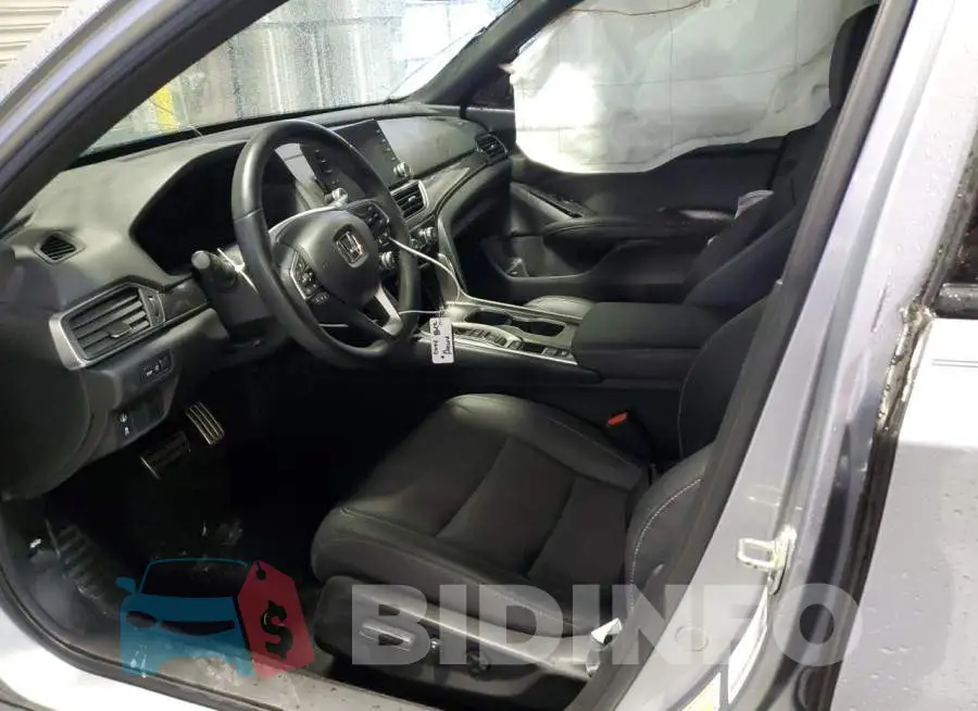 1HGCV2F32KA015061 Photo# 5