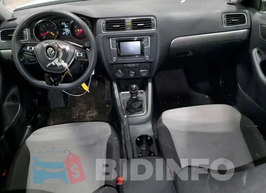 3VW167AJ7HM313409 Photo# 8