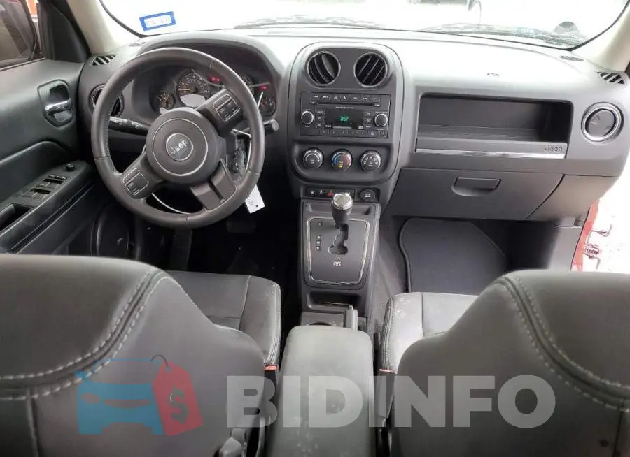 1C4NJPFA2FD209866 Photo# 8