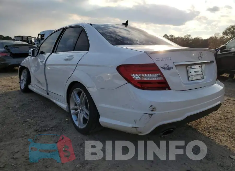 WDDGF4HB3DR272415 Photo# 3