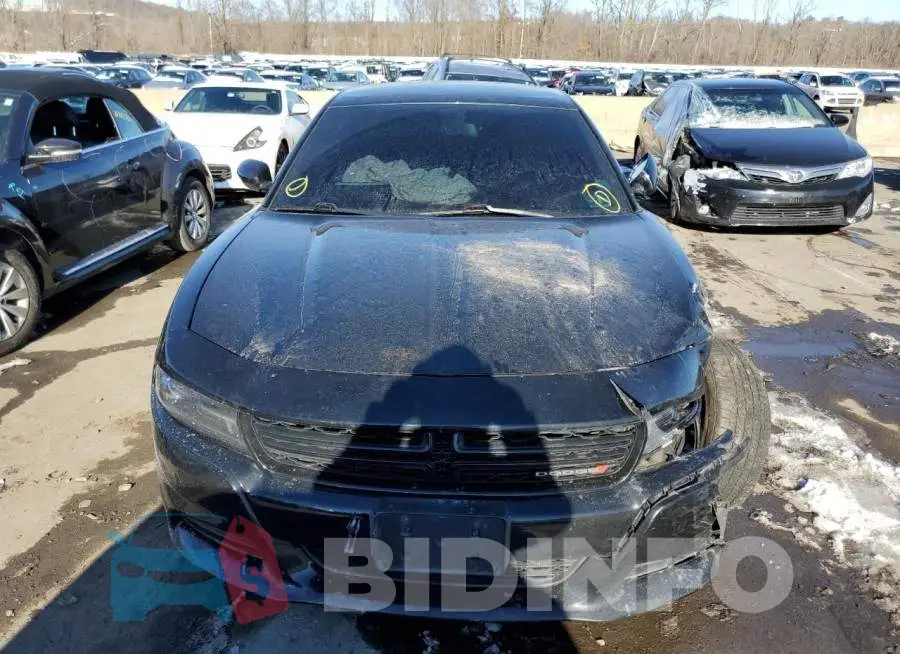 2C3CDXBG8GH247216 Photo# 5