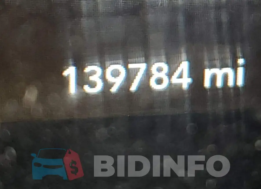 2C3CDXCT8FH784579 Photo# 8