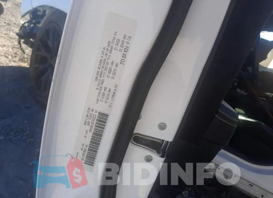 2C3CDXL92FH832064 Photo# 13