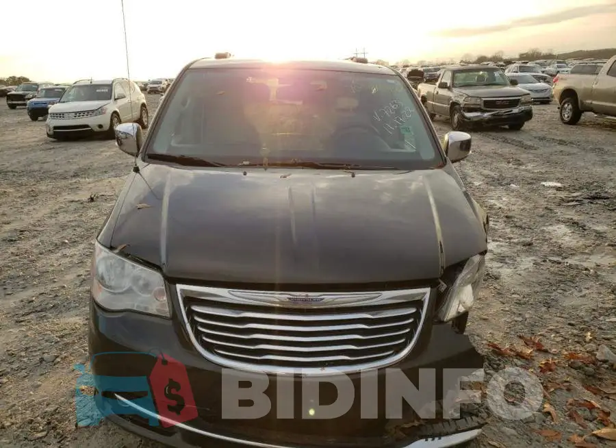 2C4RC1CGXDR737263 Photo# 5