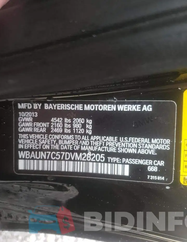 WBAUN7C57DVM28205 Photo# 10