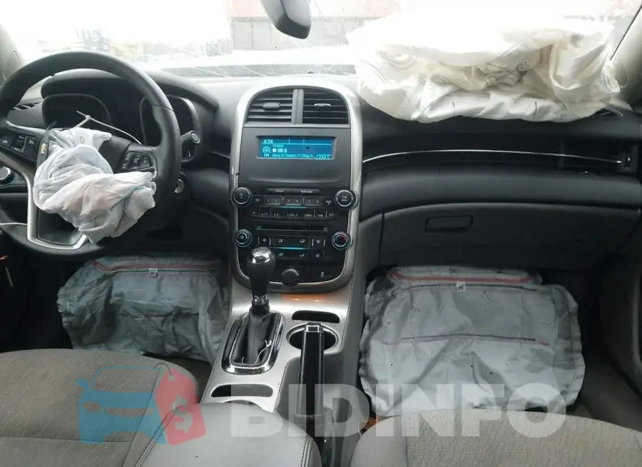 1G11B5SL3EF161863 Photo# 8