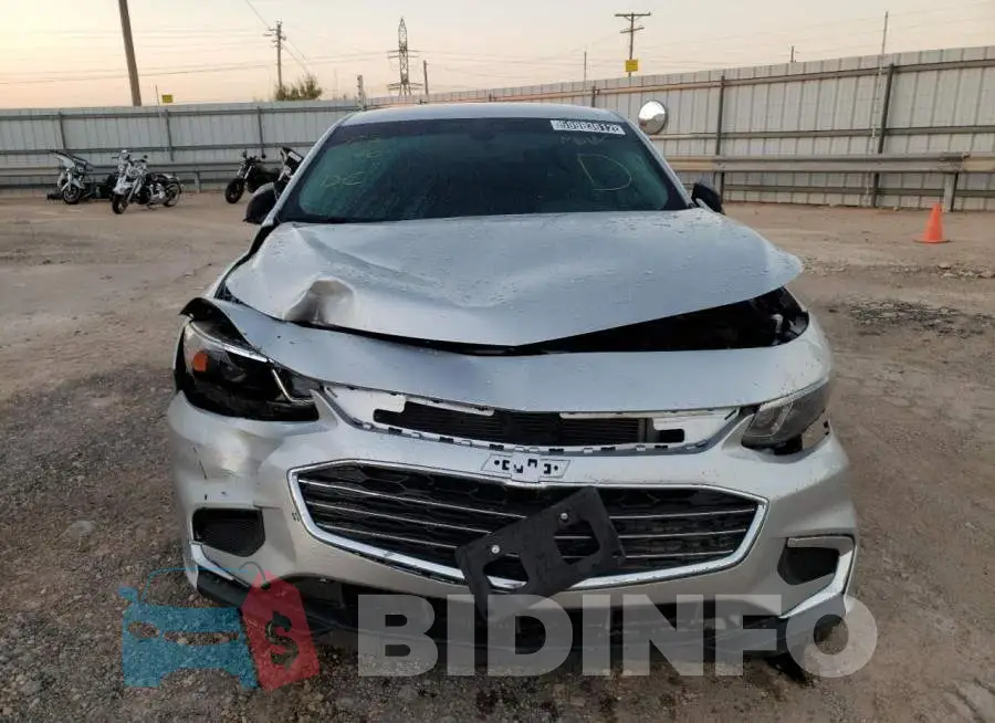 1G1ZB5ST0JF227587 Photo# 5