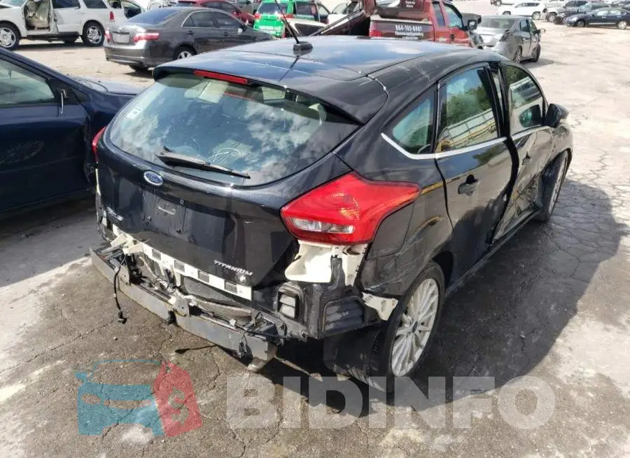 1FADP3N23FL222084 Photo# 4