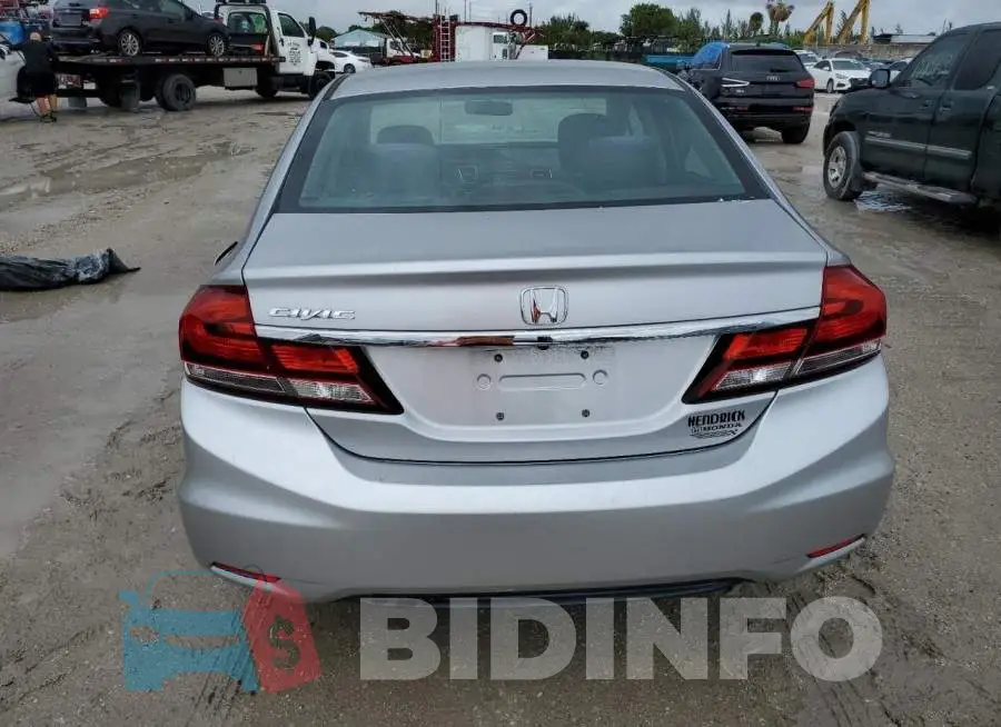 19XFB2F53FE114108 Photo# 6