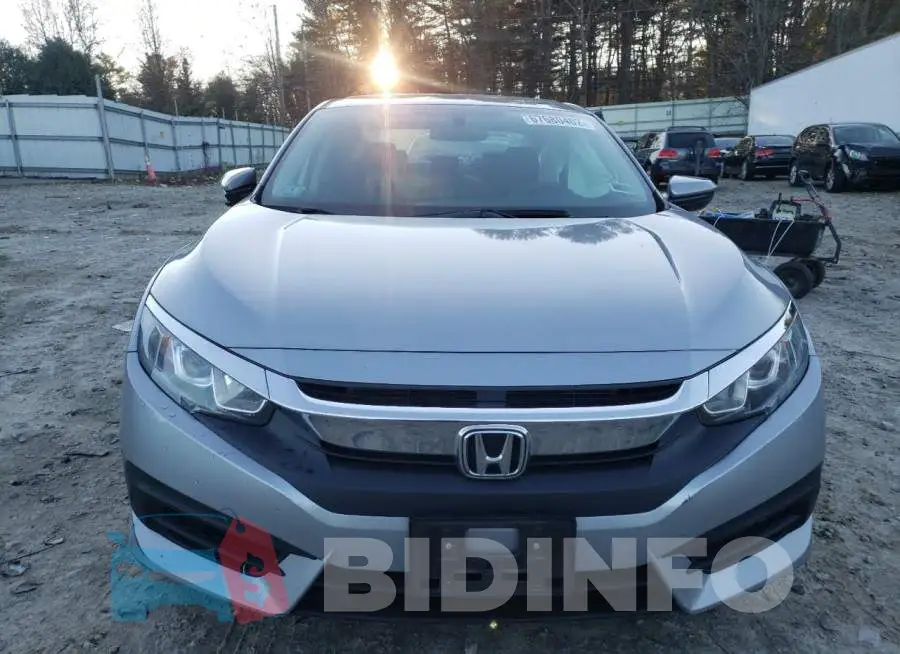 19XFC2F50HE227739 Photo# 5