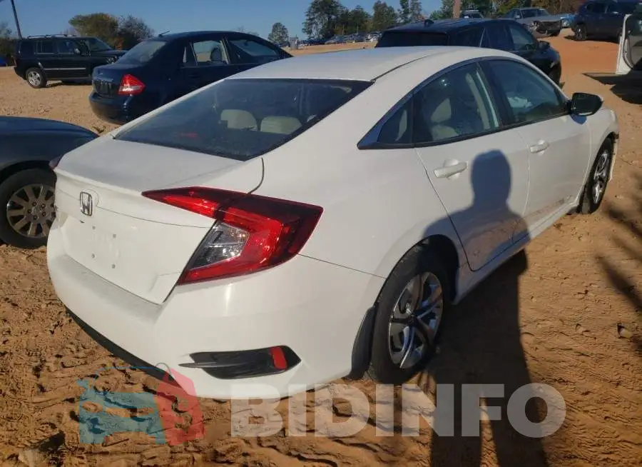 19XFC2F5XHE057938 Photo# 4