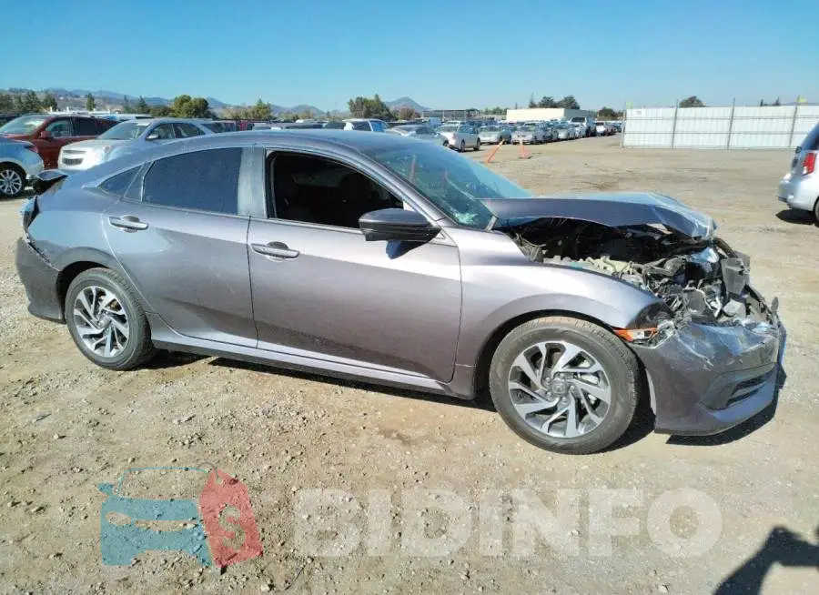 19XFC2F70GE226946 Photo# 4