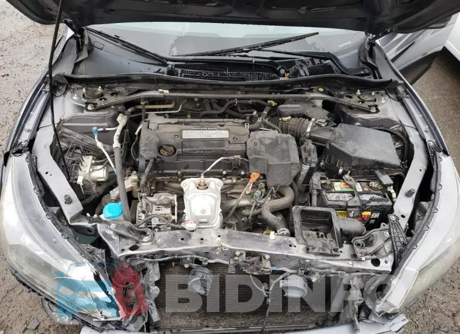 1HGCR2F5XDA174614 Photo# 11