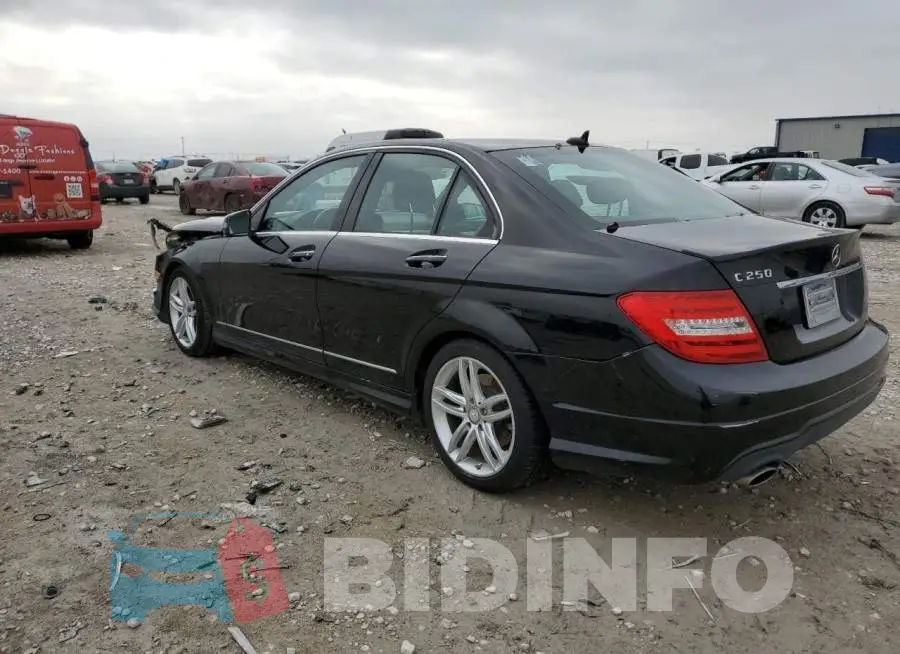 WDDGF4HB5DR241487 Photo# 2
