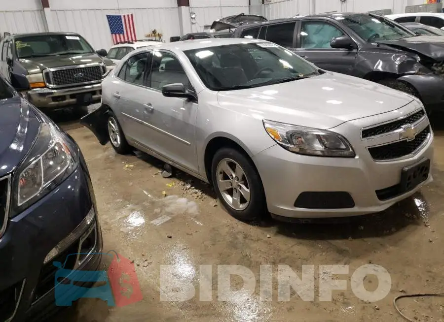 1G11B5SA8DF141802 Photo# 4