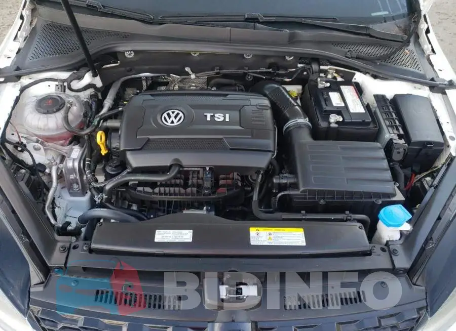 3VW5T7AU2MM008799 Photo# 11
