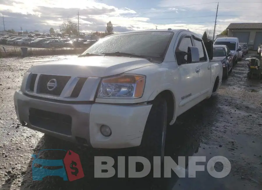 1N6AA0EC3DN309097 Photo# 2