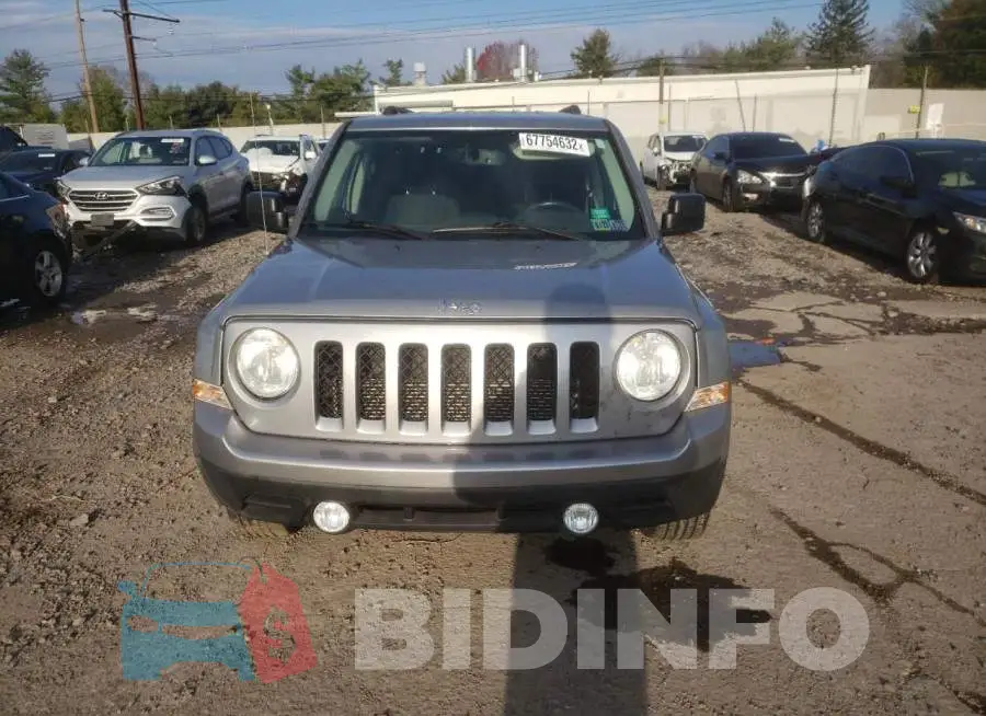 1C4NJRFB7ED735090 Photo# 5