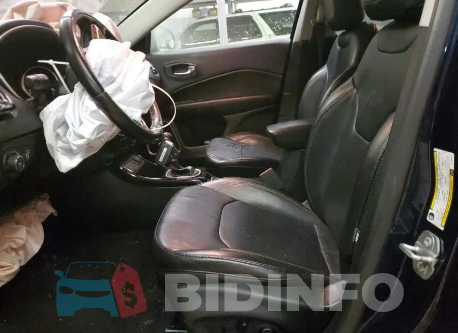 3C4NJCCB2LT150572 Photo# 7