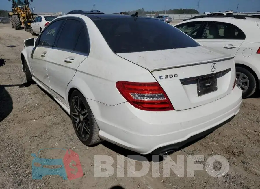WDDGF4HB7DR256525 Photo# 3