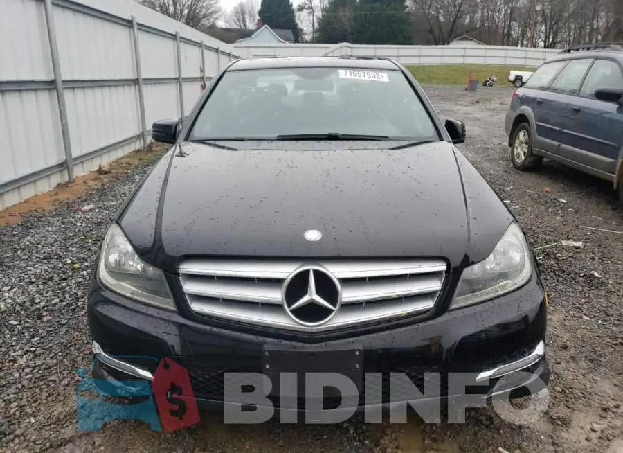 WDDGF8AB4DR279634 Photo# 5