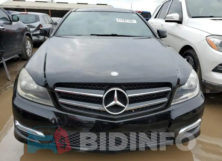 WDDGJ4HB8EG163024 Photo# 5