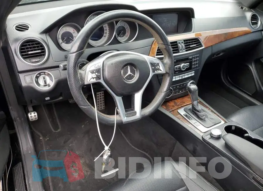 WDDGJ4HB8EG163024 Photo# 8
