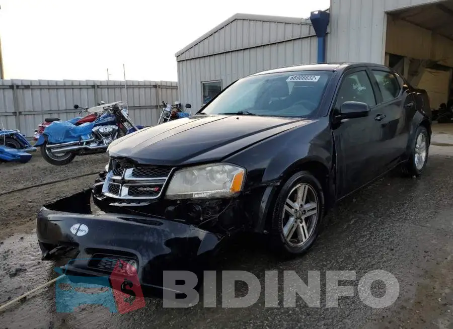 1C3CDZCG8DN586314 Photo# 2