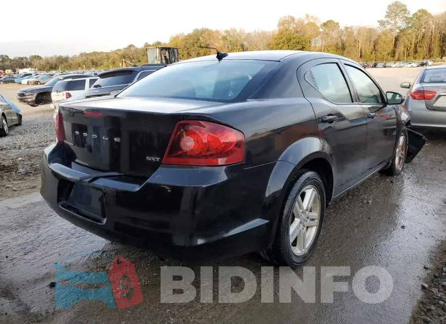 1C3CDZCG8DN586314 Photo# 4