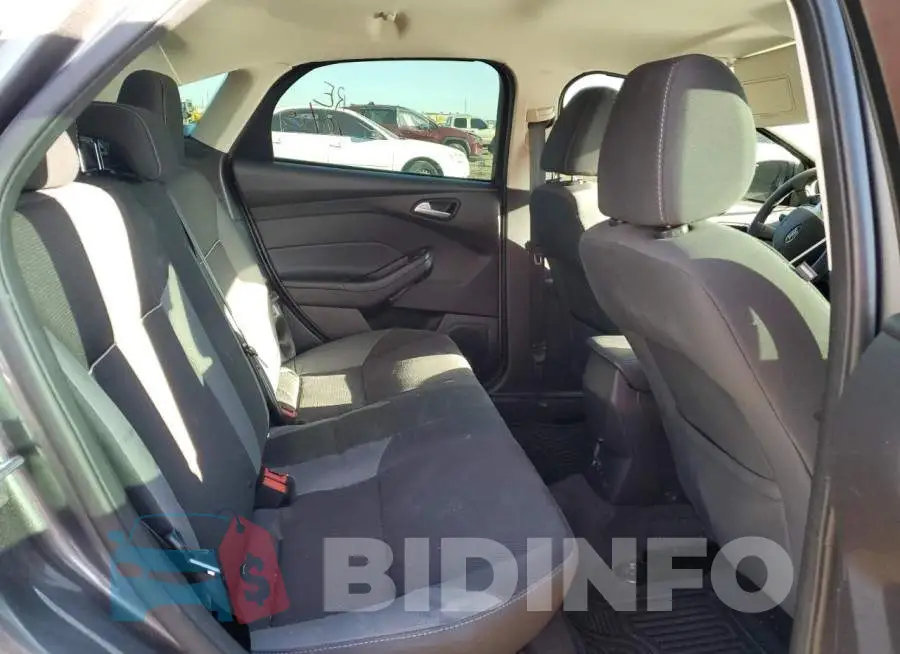 1FADP3F24EL373643 Photo# 6